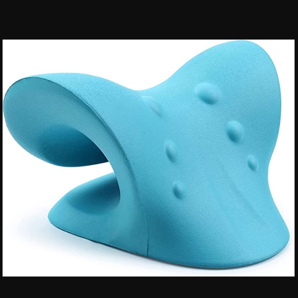 🔥 New Neck and Shoulder Relaxer, Cervical Traction Device Chiropractic Pillow - Picture 4 of 13